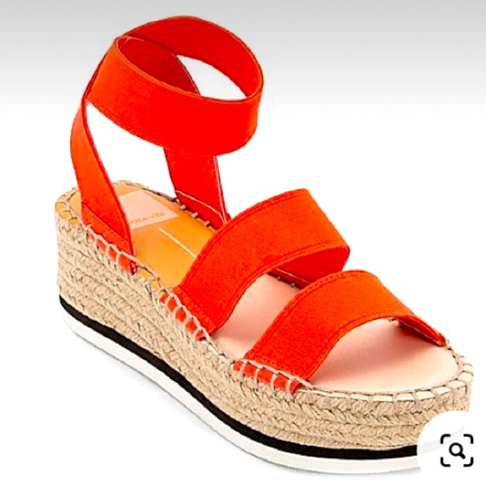 Gently used platforms - size 6